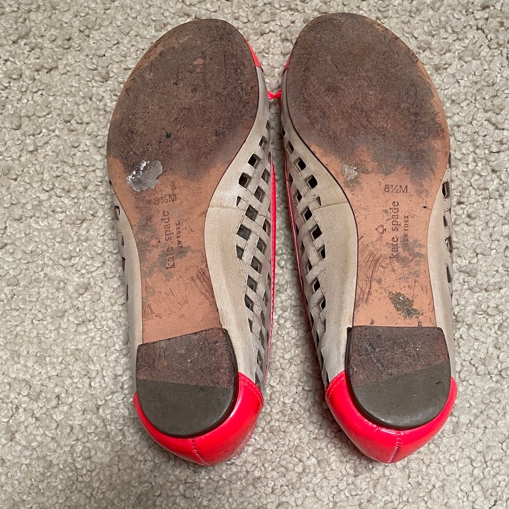 Kate Spade Vibrant Red and Beige Flats - Picture 5 of 9